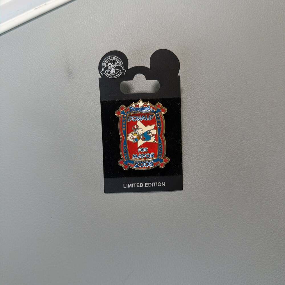 Disney Pin DLR Donald For Mayor 2008 Limited Edition 1000